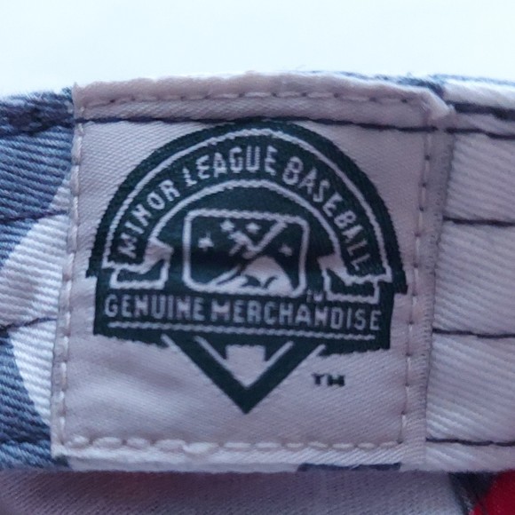 Flying Squirrels Signed Red and Gray Strap Cap Hat - Picture 5 of 9